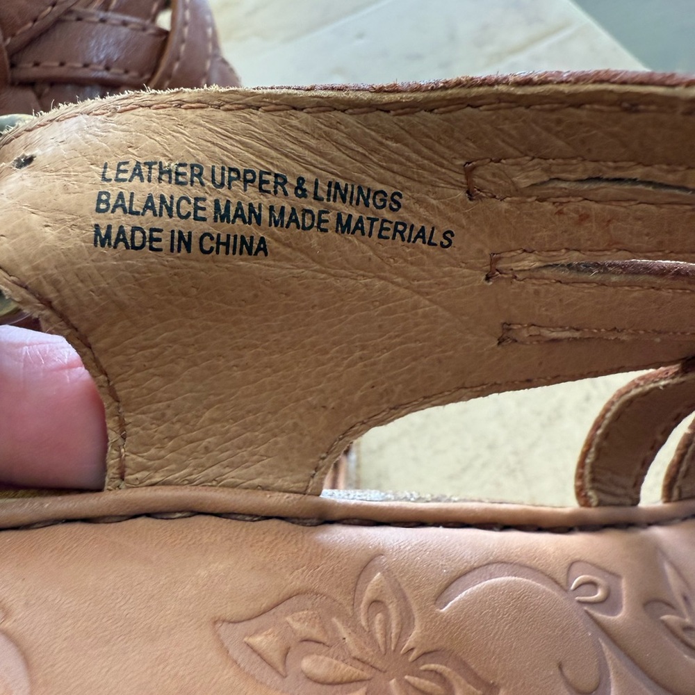 BORN Leather platform-adjustable slingback buckle strap Tan size 8 M/W New - Picture 8 of 10